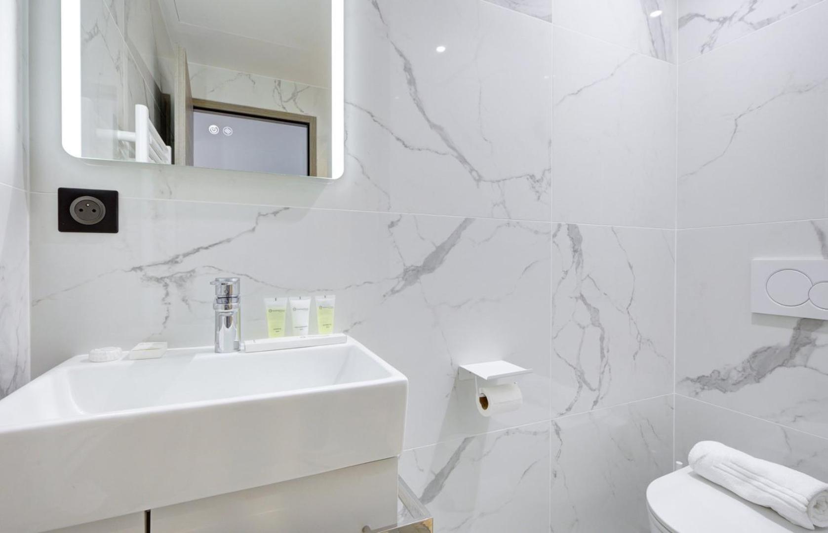 Bluestay 292 - Superbe A 17 * Paris